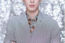 今日吃瓜王鹤棣微博,揭秘娱乐圈幕后故事